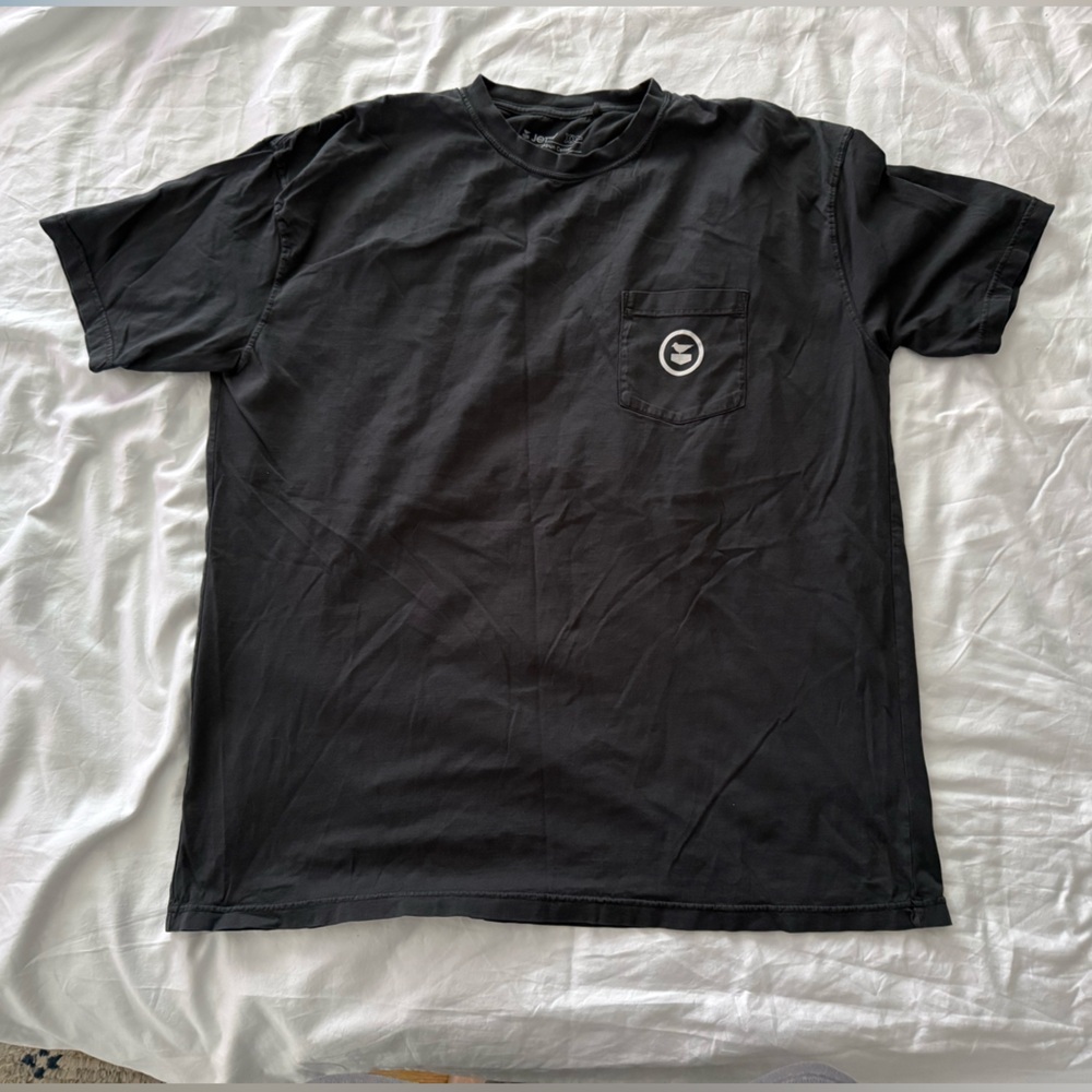 Jetty Pocket T-Shirt with Minimal Logo